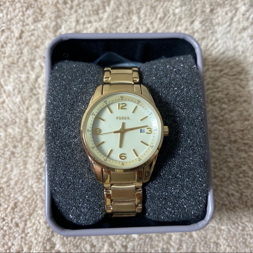 Fossil Jeanne Three-Hand Stainless Watch BQ1075